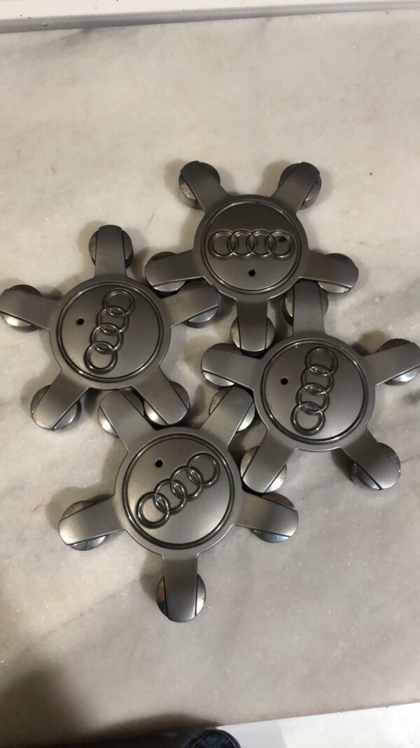 . For Sale: Set of 4 OEM Audi Q5 Wheel Center Caps